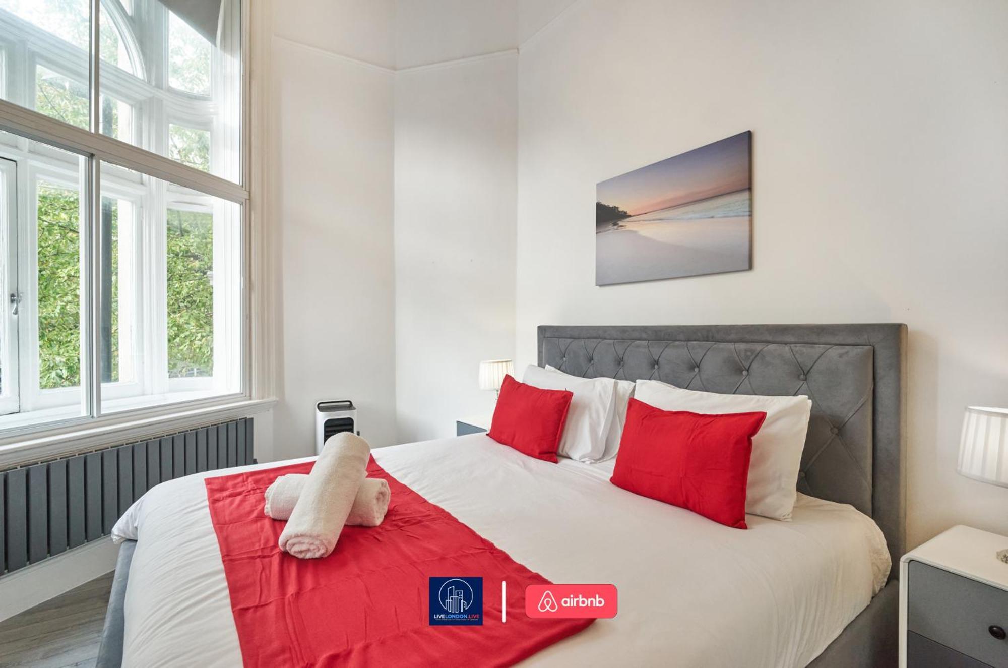 Last-Minute Specials L Sleeps Up To 4 Guests L One-Bedroom Apartment With King Bed And High Ceilings Near Camden By Live London Short Lets & Serviced Accommodation Экстерьер фото