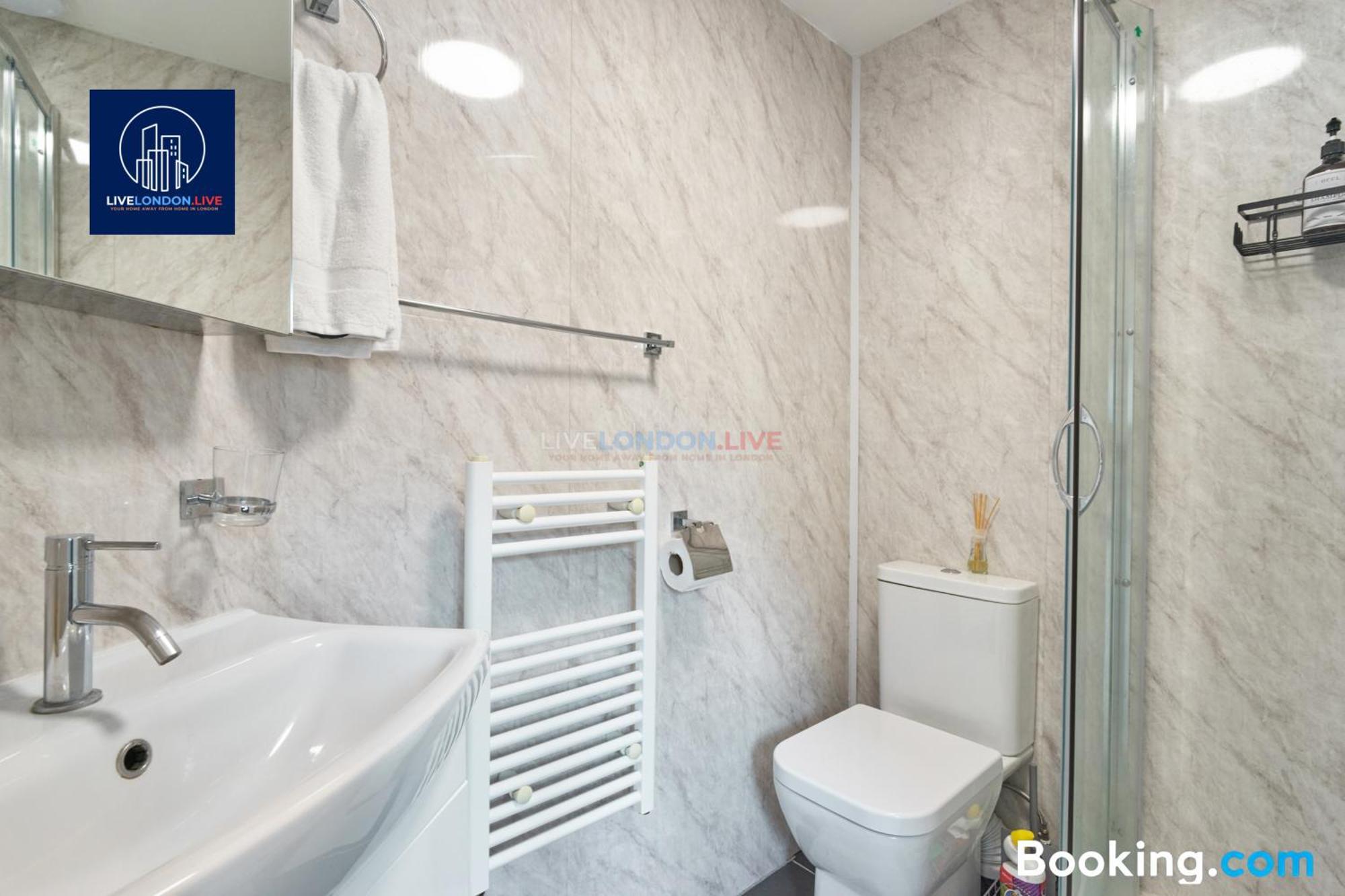 Last-Minute Specials L Sleeps Up To 4 Guests L One-Bedroom Apartment With King Bed And High Ceilings Near Camden By Live London Short Lets & Serviced Accommodation Экстерьер фото